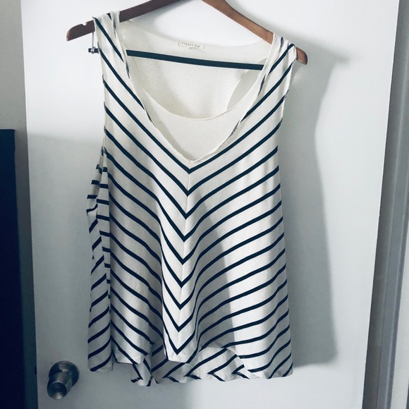 Striped layered XL tank from Dillard’s - Picture 4 of 7
